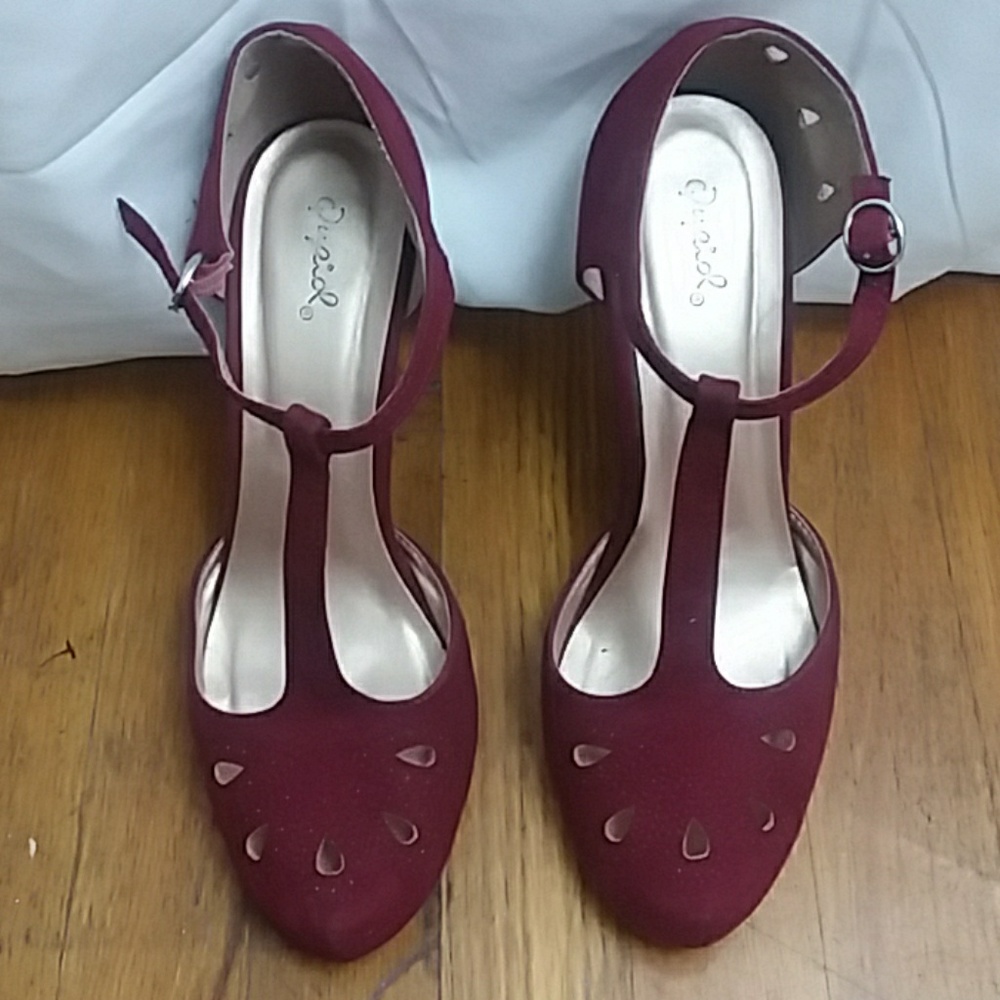 Burgundy Mary Jane heels